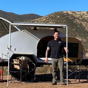 Meet your Posher, Alex